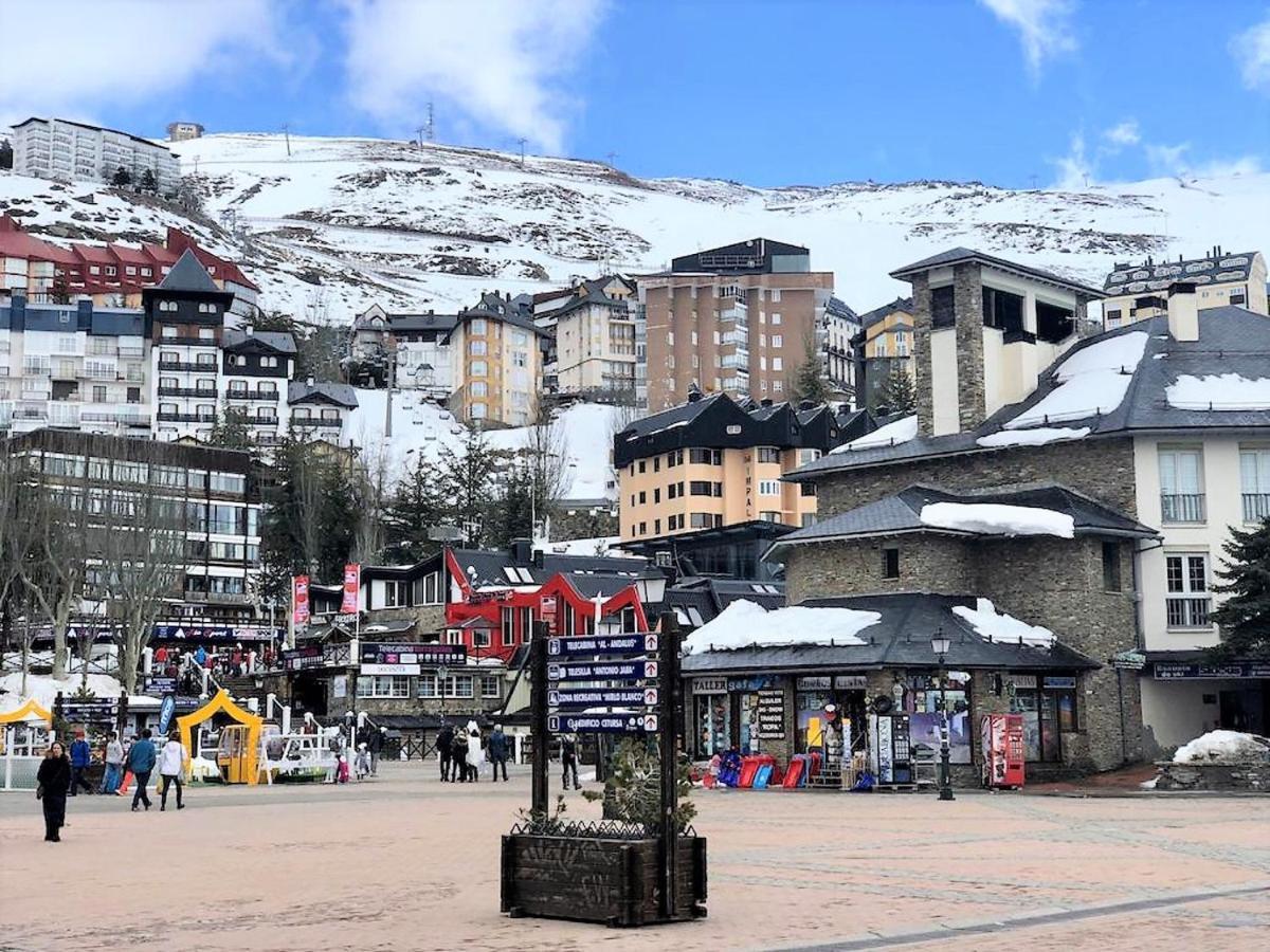 Ski Plaza Sierra Nevada & Zona Baja Luaran gambar